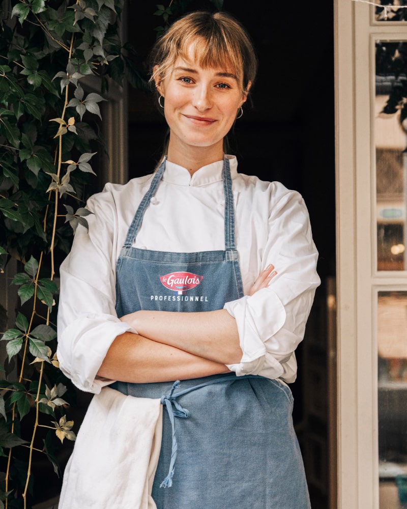 Femme tablier cheffe brigade Le Gaulois Professionnel