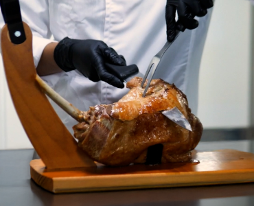 https://www.legauloisprofessionnel.fr/Découvrez une pièce idéale pour la cuisine spectacle : le Tomahawk de dinde