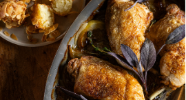 Cuisse de poulet braisée aux oignons, thym et citron - Le Gaulois Pro