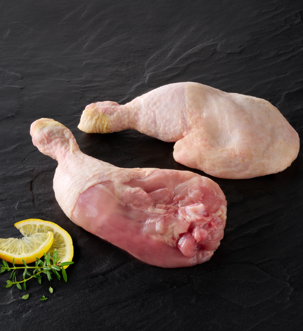 Découpe d'une cuisse de poulet