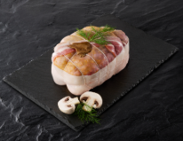 Rôti de chapon de pintade farci forestière - Le Gaulois Professionnel