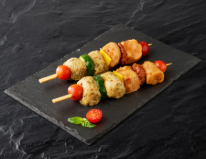 Brochette de filet de poulet double saveur au pesto vert et rouge