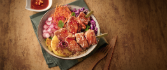 Brochettes de pintade Huli Huli en salade Le Gaulois Professionnel