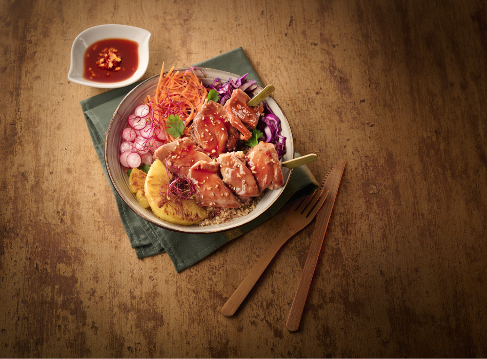 Brochettes de pintade Huli Huli en salade Le Gaulois Professionnel